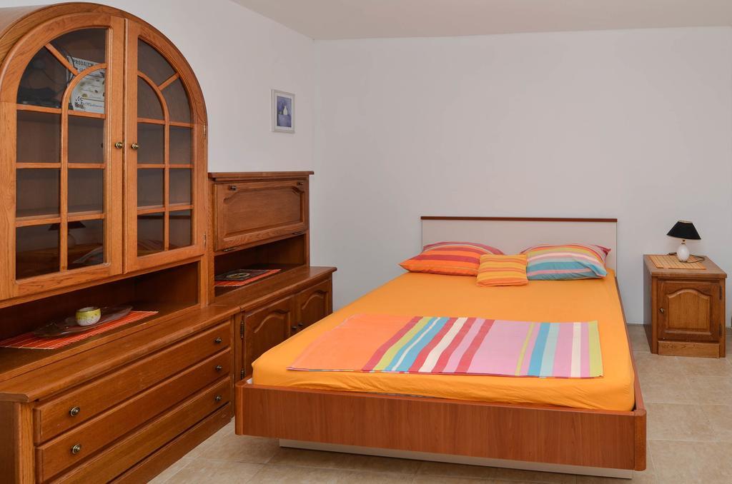 Apartments Karla Orebic Ruang foto