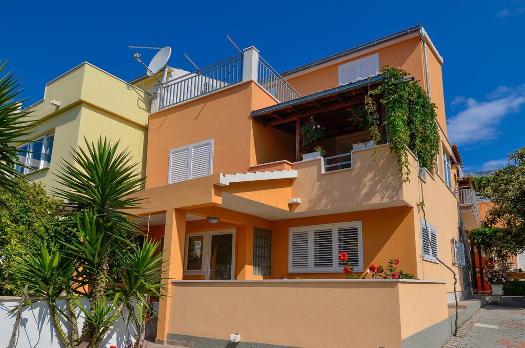 Apartments Karla Orebic Bagian luar foto